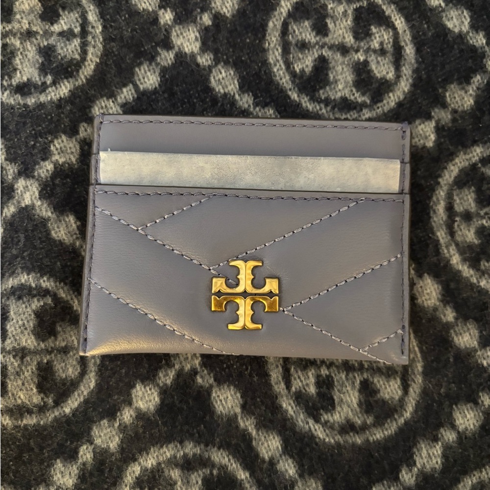 Tory Burch Quilted Crossbody and Card Holder in Light Purple with Gold Accents - Picture 3 of 5